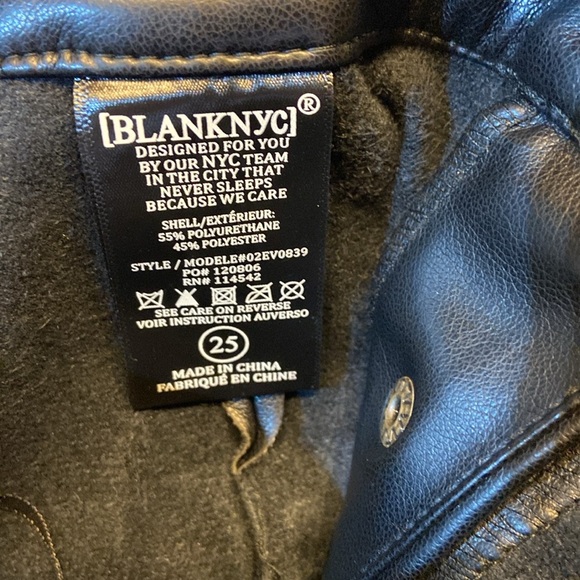 NWT‎ Blank NYC Women's Faux Leather Snap Front Black Midi Skirt Size 25 Pockets - Picture 6 of 7